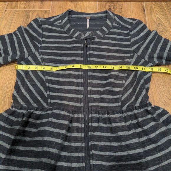 Free People Women's Peplum Striped Shacket Size XS Full Zip Boho Black Gray - Picture 9 of 11